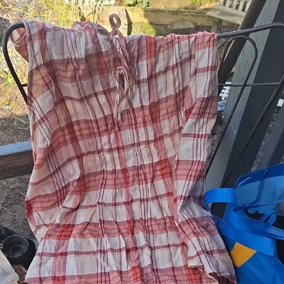 Torrid Coral and Cream Checkered Blouse - Picture 3 of 3